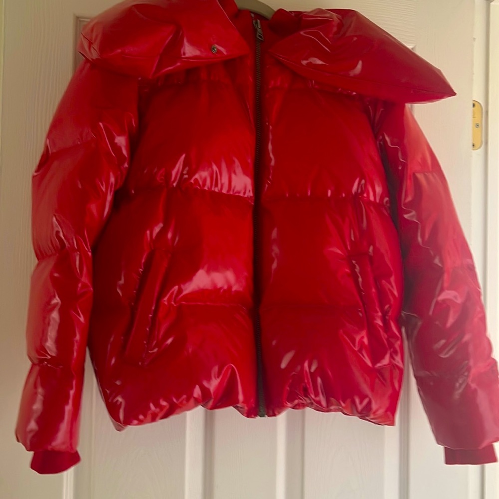 Fun Alice + Olivia rtetro red coat!